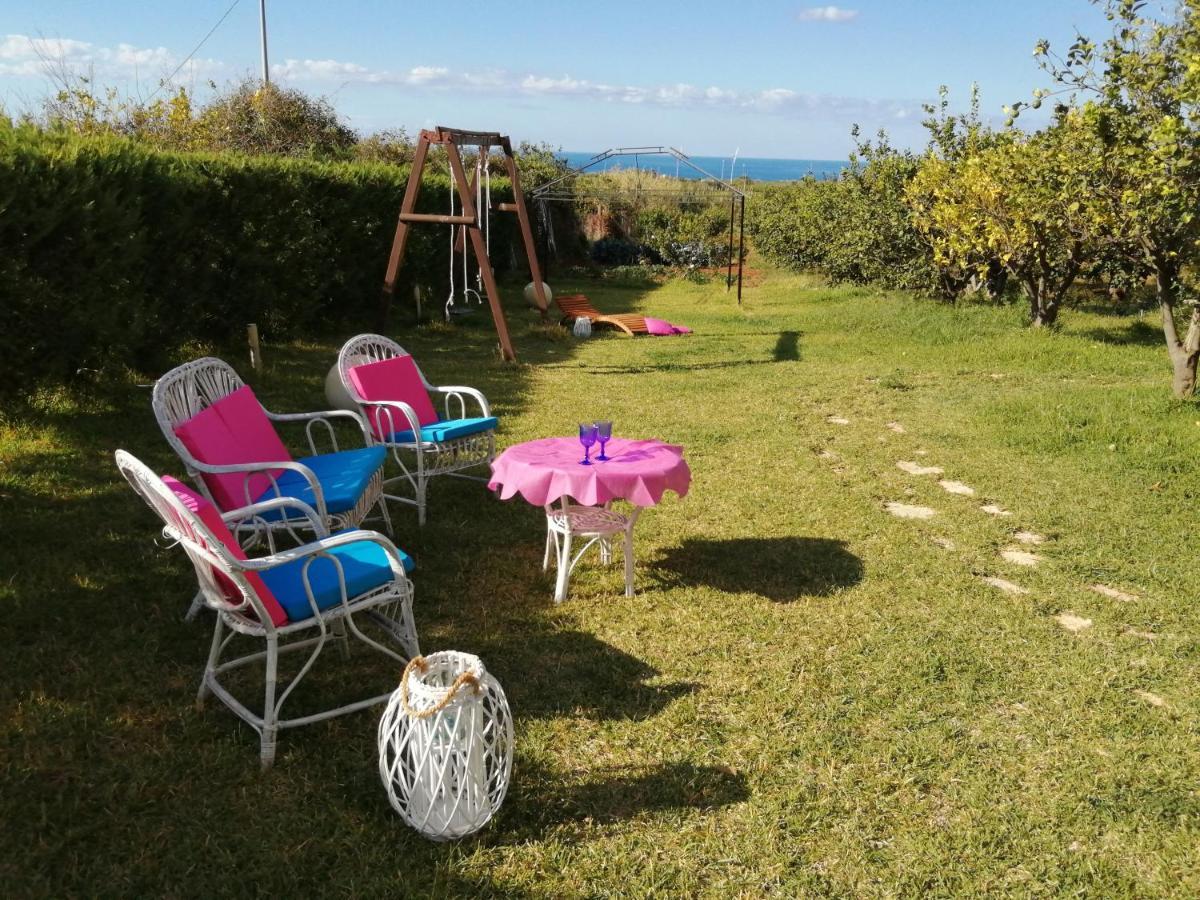 Casa Vacanze Daisy Trappeto  Luaran gambar