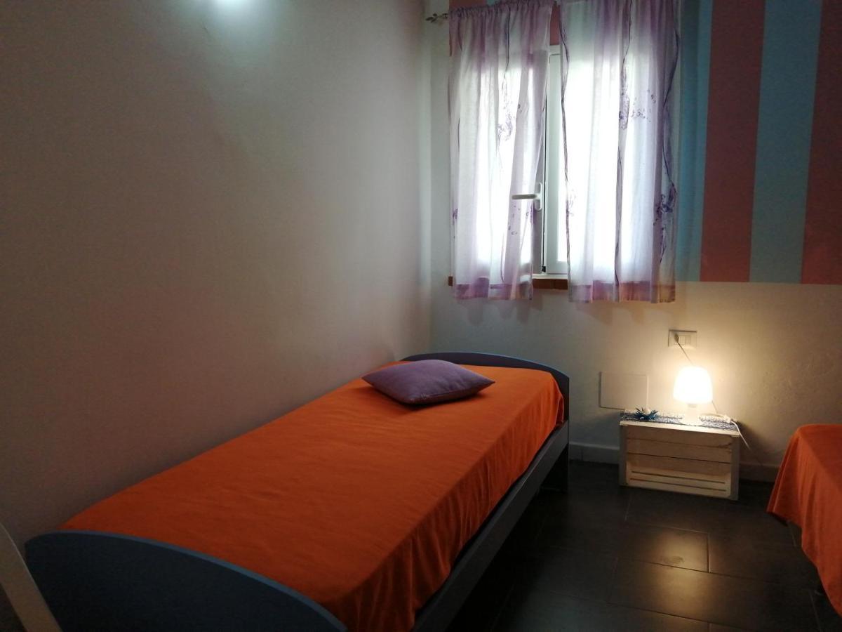 Casa Vacanze Daisy Trappeto  Luaran gambar