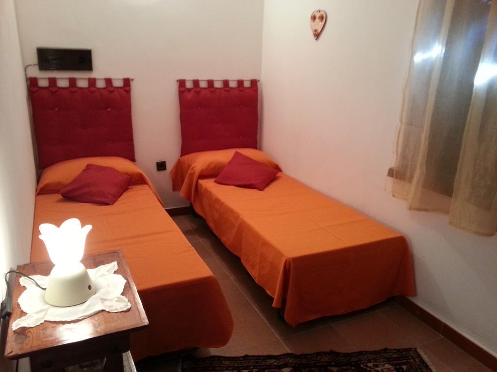 Casa Vacanze Daisy Trappeto  Luaran gambar