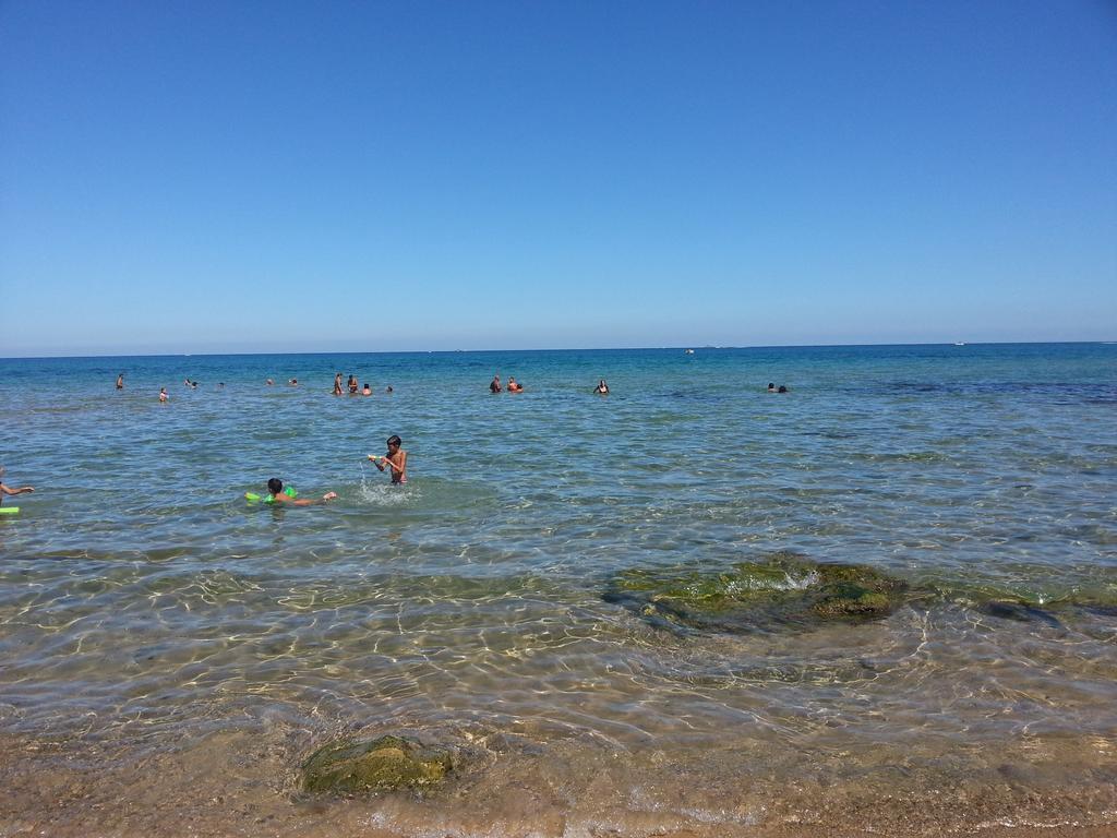 Casa Vacanze Daisy Trappeto  Luaran gambar