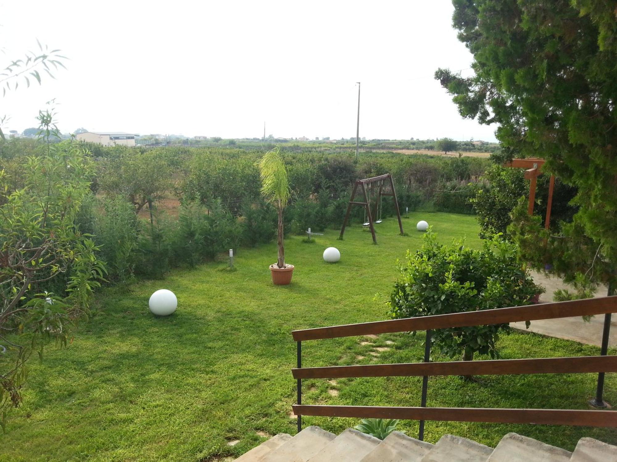 Casa Vacanze Daisy Trappeto  Luaran gambar